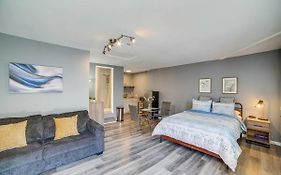 Spacious Studio With Private Entry